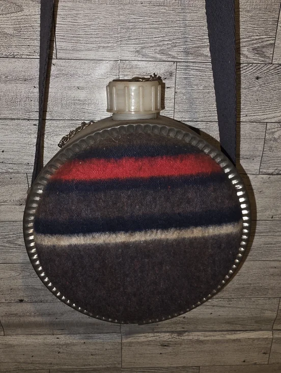 Vintage Canteen Round Wool Stripe Crossbody Bag in Navy, Red & Cream - Picture 2 of 4